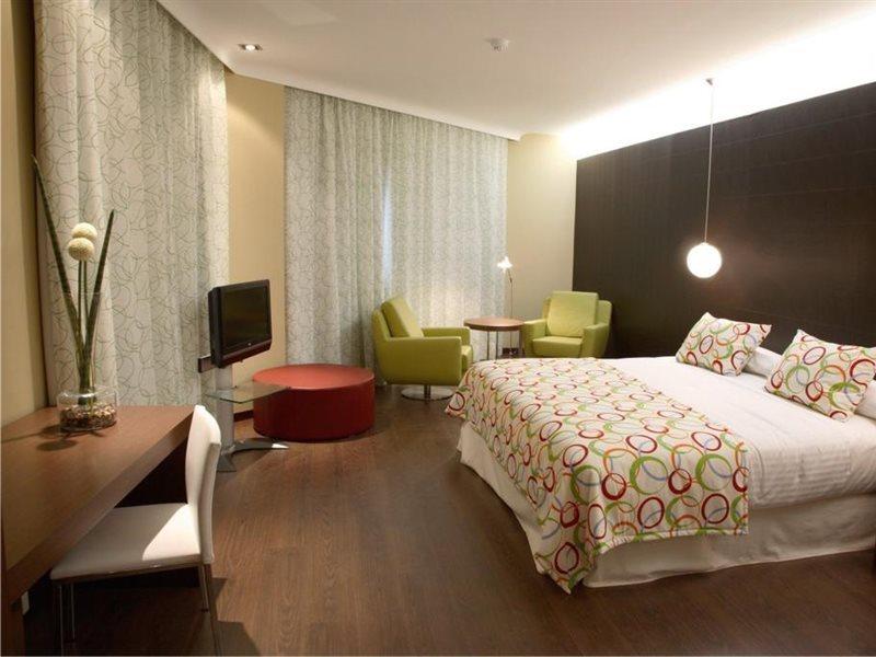 Hotel Veracruz Plaza & Spa Valdepeñas Buitenkant foto