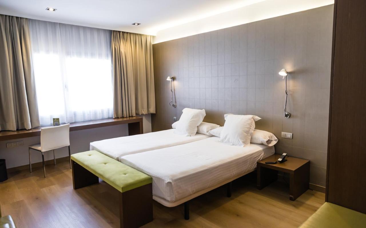 Hotel Veracruz Plaza & Spa Valdepeñas Buitenkant foto
