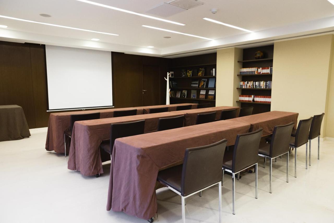 Hotel Veracruz Plaza & Spa Valdepeñas Buitenkant foto