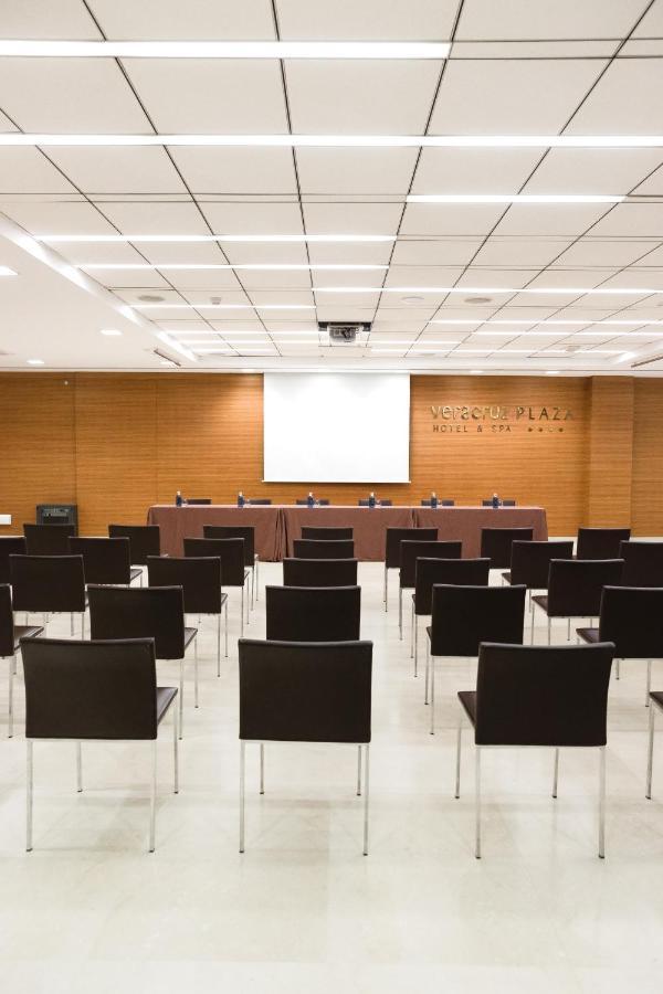 Hotel Veracruz Plaza & Spa Valdepeñas Buitenkant foto