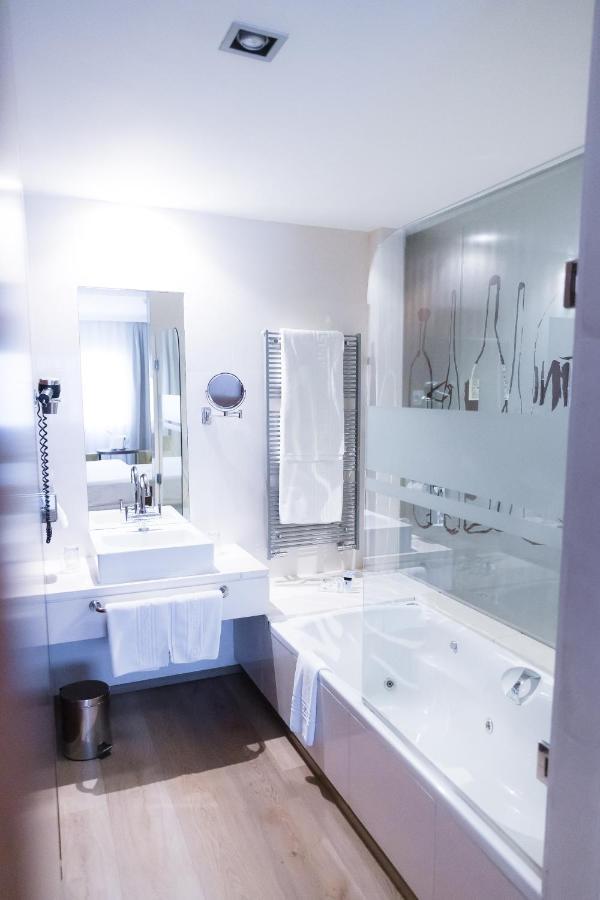 Hotel Veracruz Plaza & Spa Valdepeñas Buitenkant foto