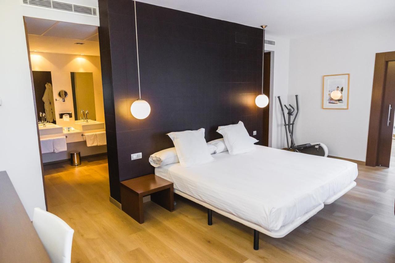 Hotel Veracruz Plaza & Spa Valdepeñas Buitenkant foto