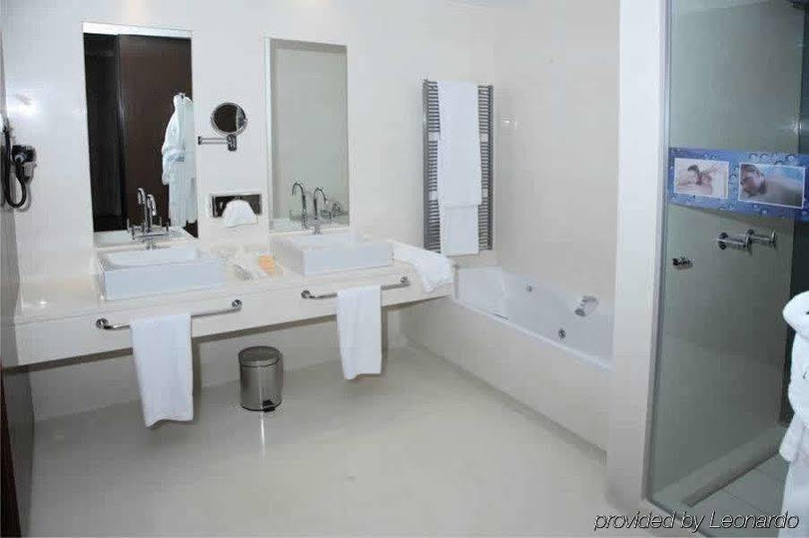 Hotel Veracruz Plaza & Spa Valdepeñas Buitenkant foto