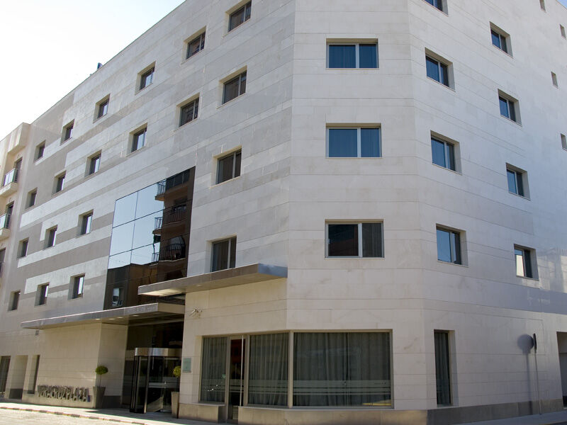 Hotel Veracruz Plaza & Spa Valdepeñas Buitenkant foto